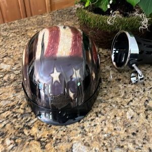 Men’s Harley Davidson helmet with US flag graphics, XL